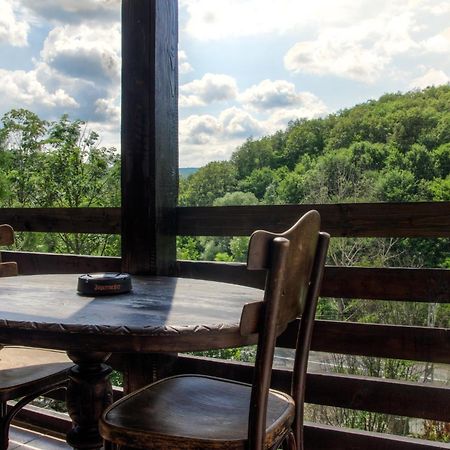 Pensiune-Restaurant Tara Luanei Sărata-Monteoru Pokój zdjęcie