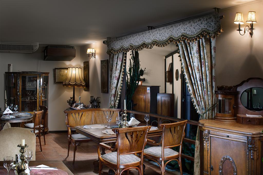 Pensiune-Restaurant Tara Luanei Sărata-Monteoru Zewnętrze zdjęcie
