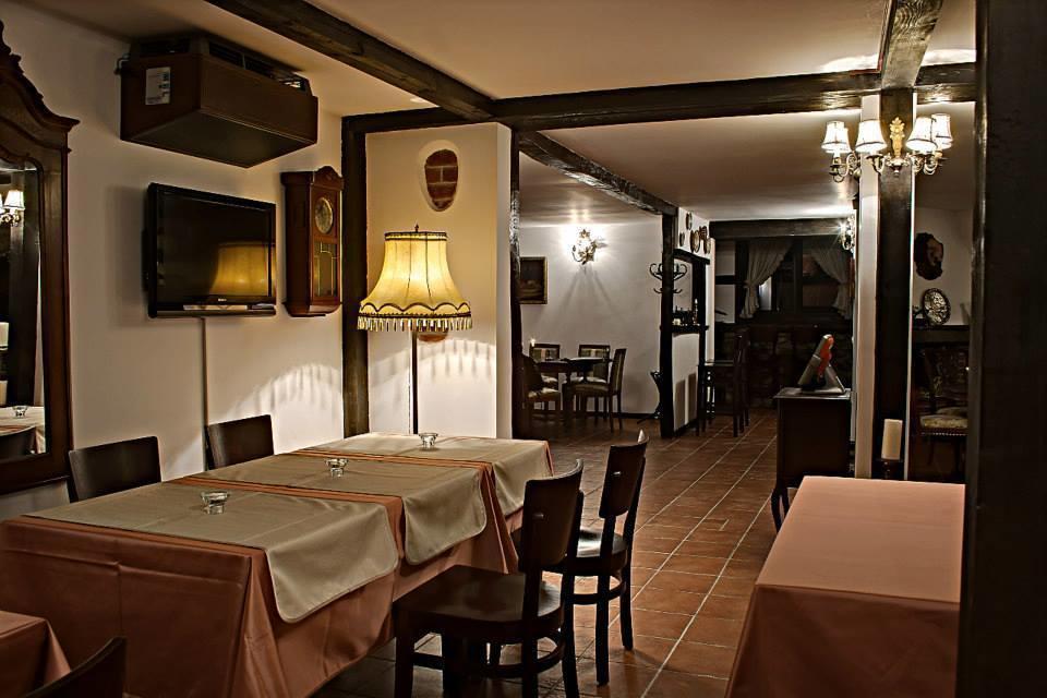 Pensiune-Restaurant Tara Luanei Sărata-Monteoru Zewnętrze zdjęcie
